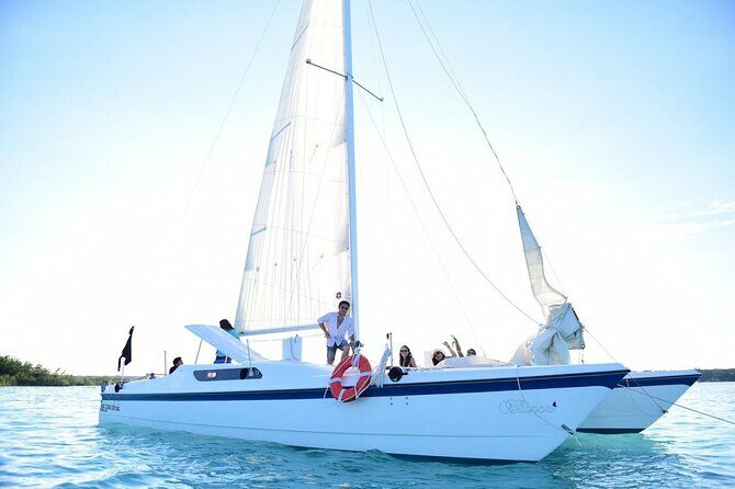 Bacalar Lagoon Private Catamaran Lunch and Drinks from Costa Maya - Exploring the Bacalar Lagoon Private Catamaran Tour from Costa Maya