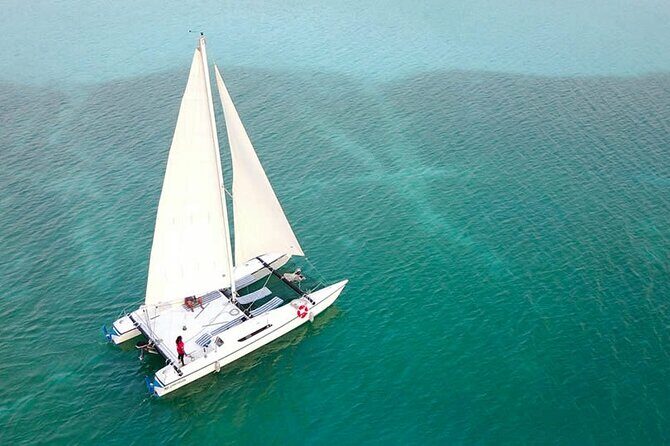 Bacalar Lagoon Private Catamaran Lunch and Drinks from Costa Maya - Key Points
