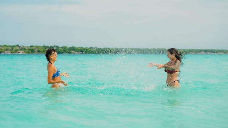 Bacalar Lagoon Sightseeing Boat Tour with Open Bar & Snack - Who Should Consider This Tour?