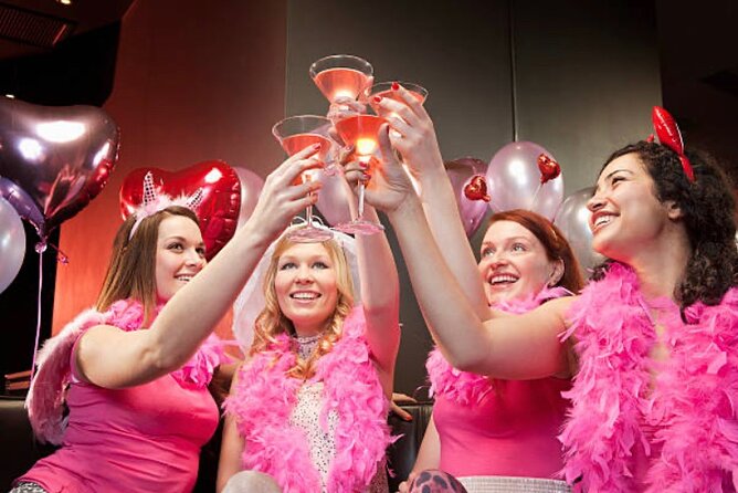 Bachelorette Nightclub Tour With Complimentary Drinks - Complimentary Drinks