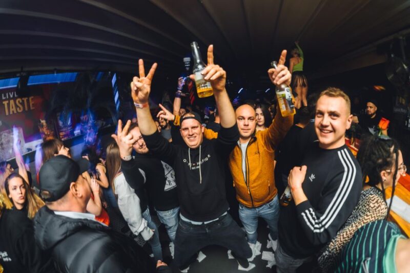 Bachelors Party in Bucharest: Custom Bar Crawl - Itinerary and Experience