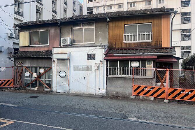 Back Alleys & Red Lights with BBQ Dinner - What Past Travelers Say