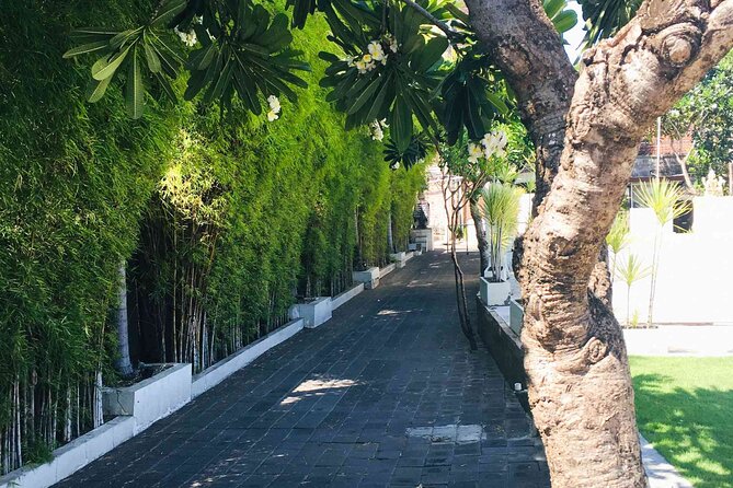 Backlanes and Hidden Sites: A Self-Guided Audio Tour in Seminyak - Meeting and End Points