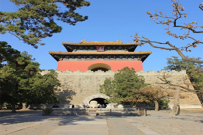 Badaling Great Wall and Ming Tombs Day Tour From Beijing - Itinerary