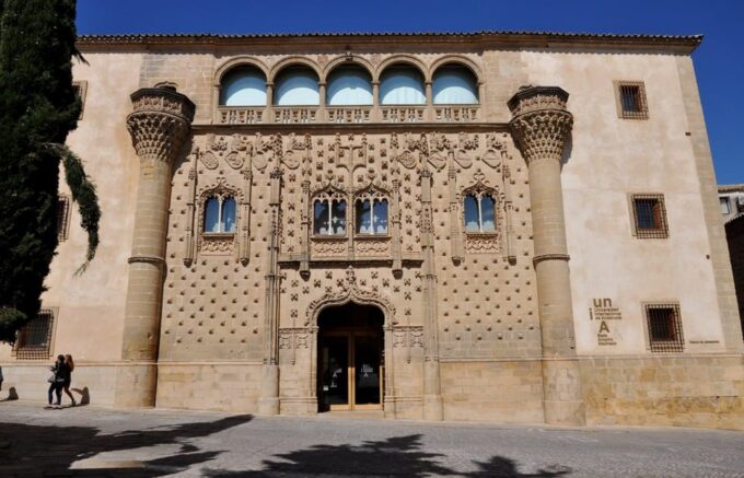 Baeza: Walking Tour of Notable Monuments - Palace Jabalquinto