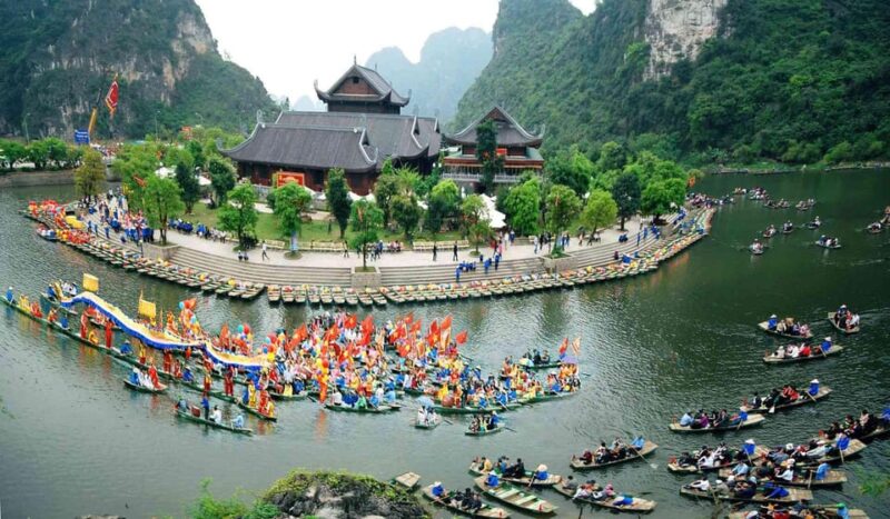 Bai Dinh Pagoda- Trang an World Heritage Site- Mua Cave Tour - Bai Dinh Pagoda Records