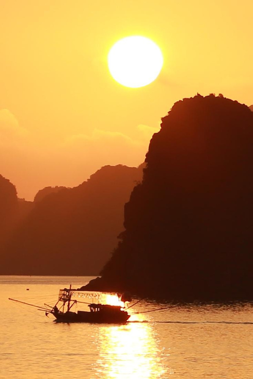 Bai Tu Long Bay 2 Days 1 Night With Renea Cruise - Day 2 Itinerary