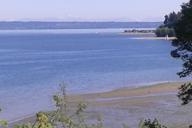Bainbridge Island Nature Reserve Walk With Lunch - Highlights of the Scenic Grounds