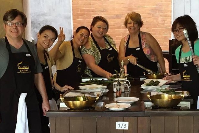 Baipai Thai Cooking School Class in Bangkok - Teaching Staff and Experience