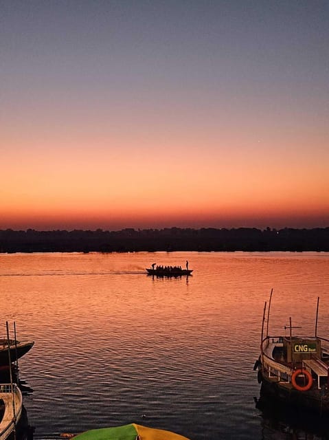 Bajda - E - Banaras (Xplor Benares on a Double Decker Boat) - Unique Features
