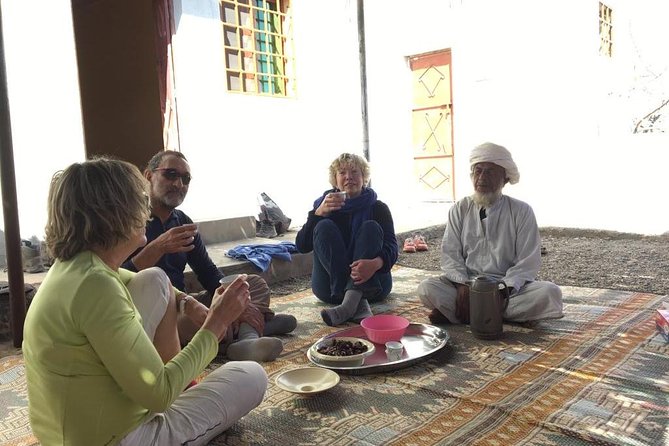 Balcony Walk at Jebal Shams + Authentic Omani Lunch - Included Experiences