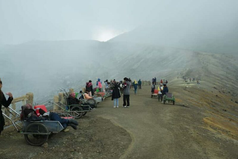 Bali: 3-Day Ijen Bromo drop off Surabaya or Malang - Day 1: Cross-Border Travel and Rest