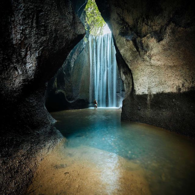 Bali: 3 Waterfalls and Tegalalang Rice Terrace Private Tour - Kanto Lampo Waterfall