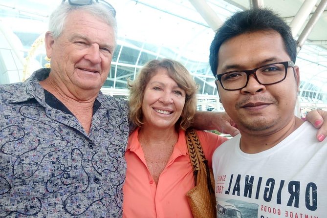 Bali Airport Transfer Check in or Check Out Seminyak Area - Vehicles and Amenities