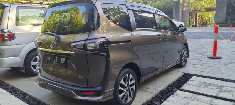 Bali Airport Transfer Luxury 1-7 Passengers Nusa Dua Area - Vehicle Features