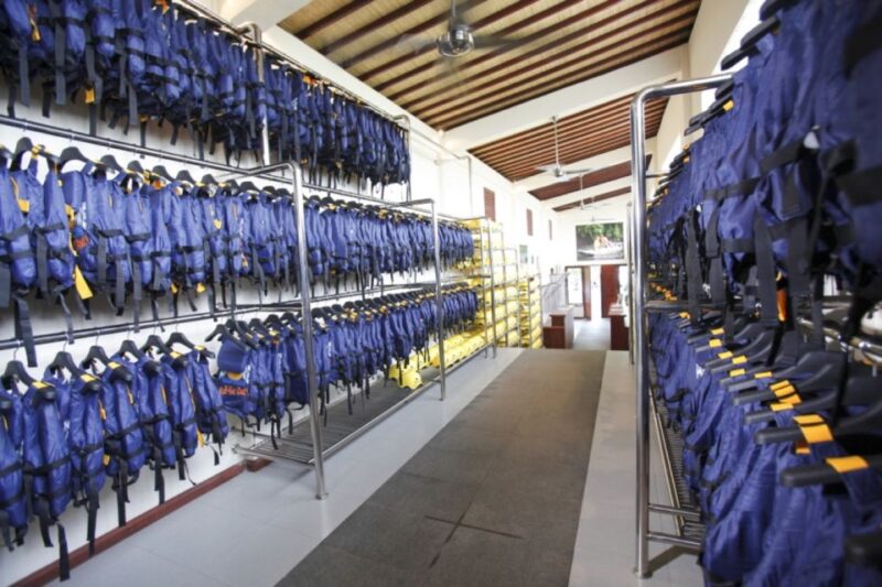 Bali: Ayung River Premium White Water Rafting With Lunch - Professional Guides