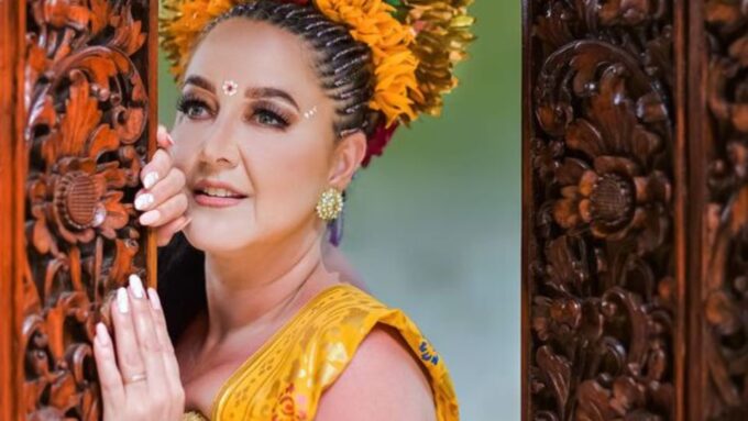 Bali: Balinese Costume in Your Resident With Photography - Styling Enhancements