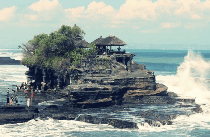 Bali Beach Tour | Tanah Lot Temple, Finns Beach Club - Customer Reviews