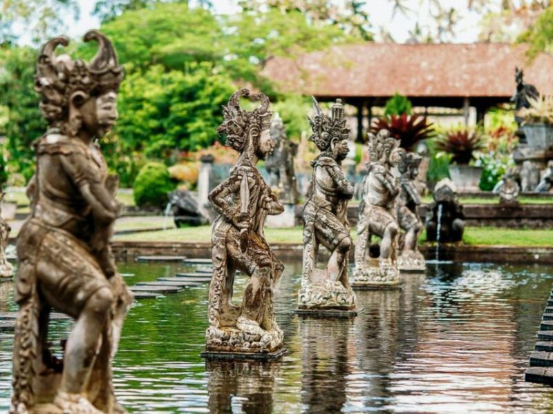 Bali: Besakih Temple & Lempuyang Temple Private Tour - Tour Features