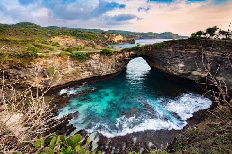 Bali: BEST SELLER Private Nusa Penida Day Tour All Include. - Itinerary Highlights