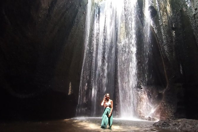 Bali Car Charter English Speaking Driver for 2 Days - Lempuyang Temple and the "Gate of Heaven"