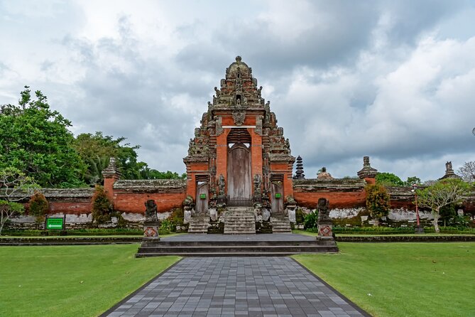 Bali Charm: Full-Day Bedugul and Tanah Lot Tour (UNESCO) - All Inclusive Tickets - Meeting and Pickup Information