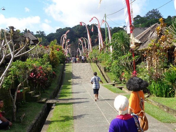 Bali Countryside Cycling Adventure - Visiting Traditional Villages and Temples