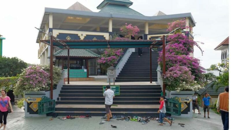 Bali: Customised Uluwatu Tour With Private Hotel Transfer - Who Will Love This Tour?