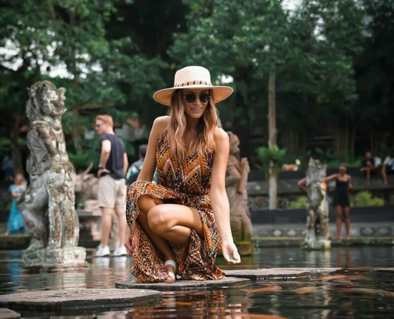 Bali: Customized Private Car Charter with Optional Guide - The Role of the Guide