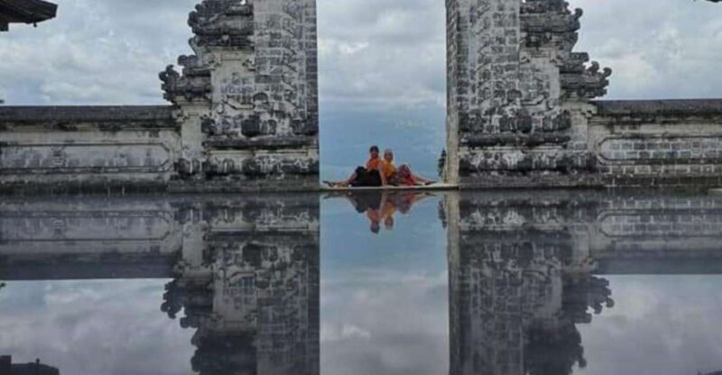 Bali : Gate Heaven Lempuyang & Besakih Tample & Waterfall - Tirta Gangga