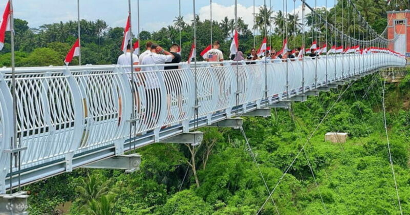 Bali: Glass Bridge Admission Ticket - The Sum Up