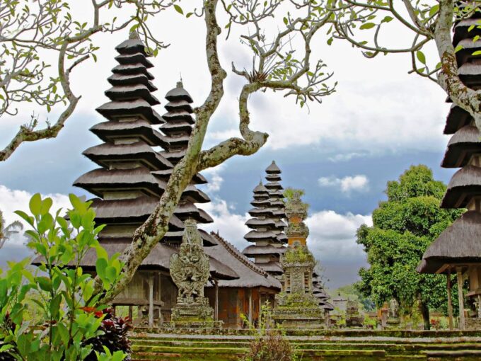 Bali: Green and Heritage West Trip Private Tour, Luxury Car - Inclusions and Information