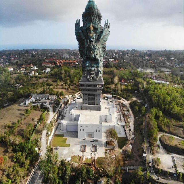 Bali: GWK, Beaches, Uluwatu, Kecak & Dinner At Jimbaran Bay - Itinerary and Highlights