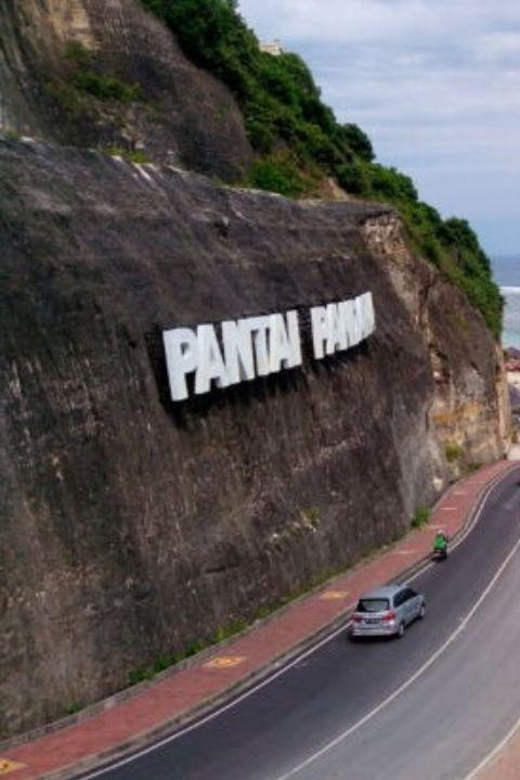 Bali: GWK Statue, Uluwatu Temple, and Kecak Dance Tour - Itinerary Highlights
