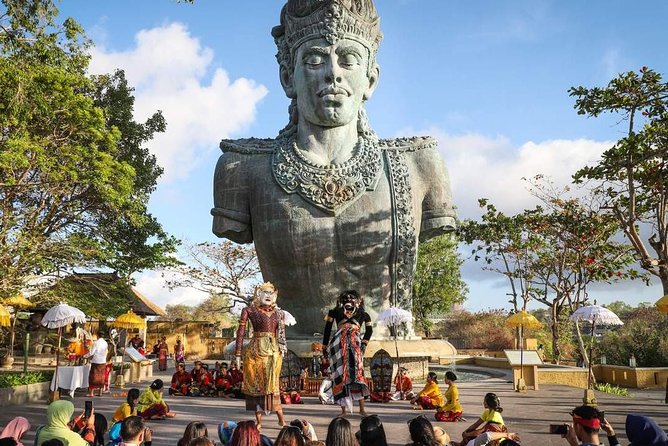 Bali Half-Day GWK-Beach, Uluwatu Sunset, Kecak, Dinner - Visiting Dreamland Beach