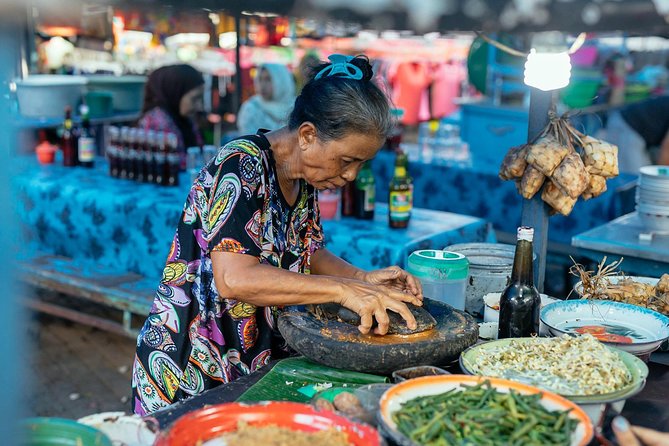 Bali Half-Day PRIVATE TOUR by Car: Highlights & Hidden Gems - Meeting and Pickup