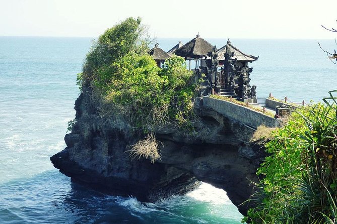 Bali Half Day Tour - Taman Ayun Temple, Alas Kedaton,Tanah Lot Sunset Dinner - Accessibility and Group Size Considerations