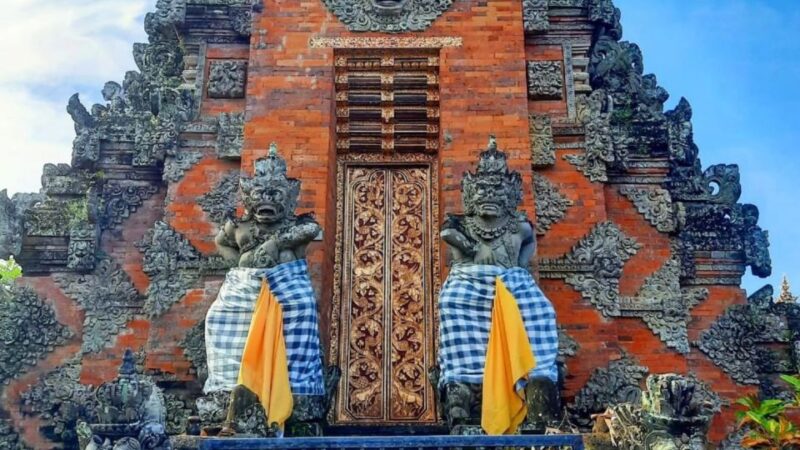 Bali: Historical Cultural Tour and Water Temple Purification - Accessibility