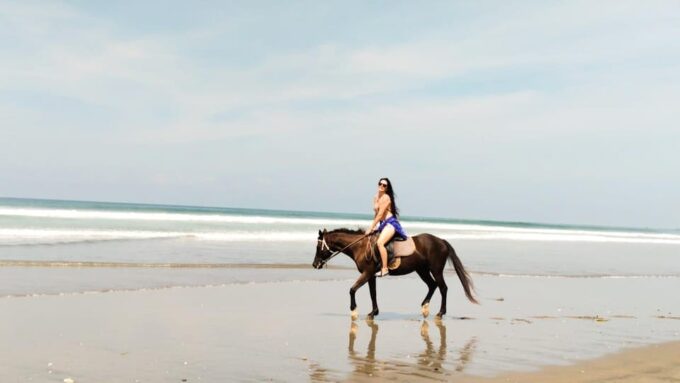 Bali: Horse Riding Tour on Seminyak Beach Include Transport - Frequently Asked Questions