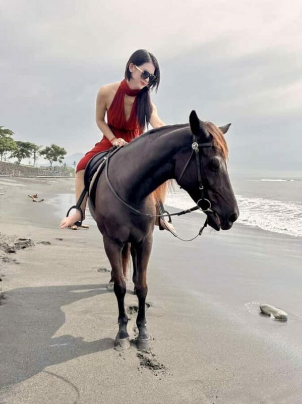 Bali: Horseback Tour Through Saba Beach and Local Temples. - Practical Details and Booking