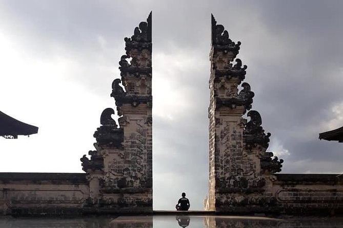 Bali Instagram Tour : Heaven Gate Tour - Tirta Gangga - Tukad Cepung Waterfalls - Discovering Tukad Cepung Waterfall
