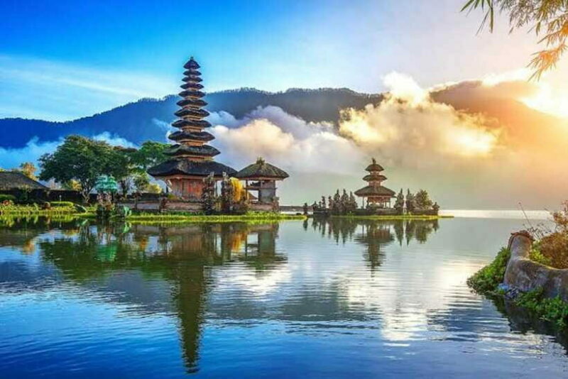 Bali: Jatiluwih UNESCO, Bratan Lake, Iconic Gate & Tanah Lot - FAQ
