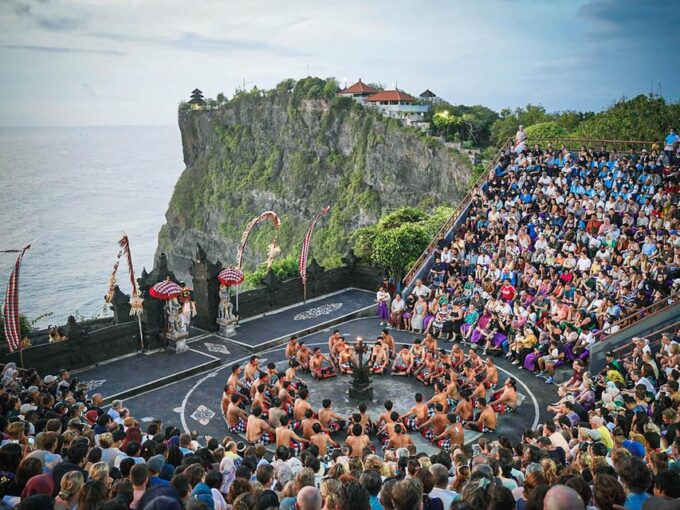 Bali: Kecak Fire Dance Show & Uluwatu Temple Entry Ticket - Uluwatu Temple Exploration