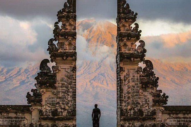 Bali : Lempuyang Gate Heaven,Tirtagangga & Tibumana Waterfall - Key Attractions