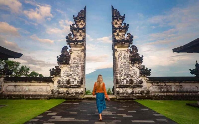 Bali: Lempuyang Temple, Goa Raja, Tirta Gangga Full Day Tour - Key Points