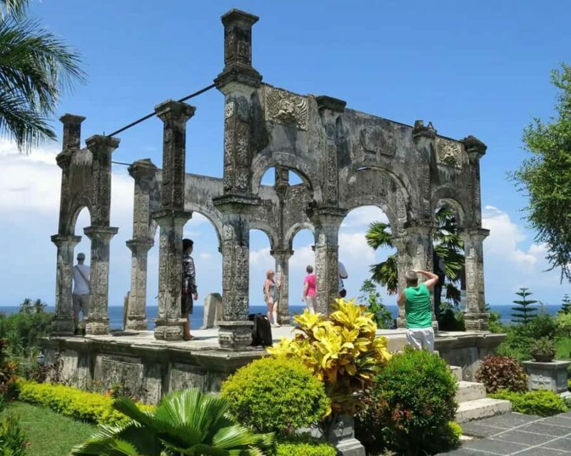 Bali: Lempuyang Temple, Tirta Gangga, and Taman Ujung Tour - Practical Tips for Travelers