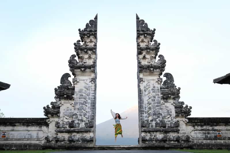 Bali: Lempuyang Temple, Tirta Gangga, and Tenganan Tour - Important Information