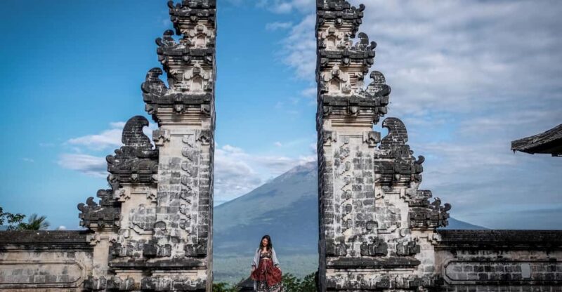 Bali: Lempuyang Temple Tour With Photographer Bali - Key Points