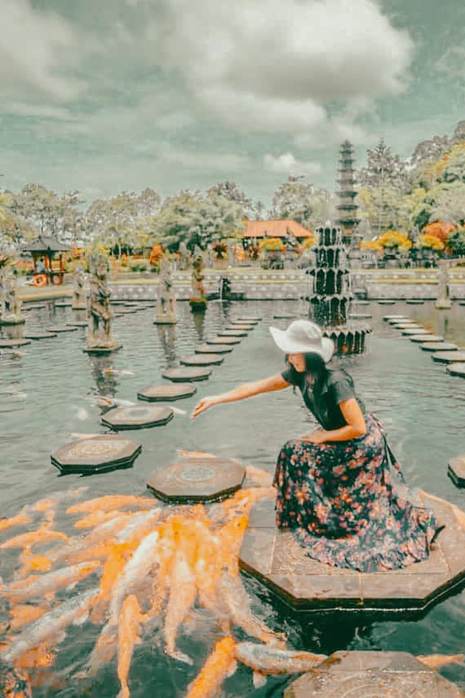 Bali: Lempuyang, Tirta Gangga Temple Treasure Tour - Tirta Gangga Water Palace