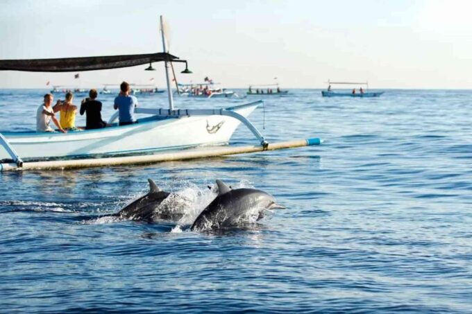Bali: Lovina Beach Boat Ride & Ulun Danu Beratan Temple Tour - Frequently Asked Questions